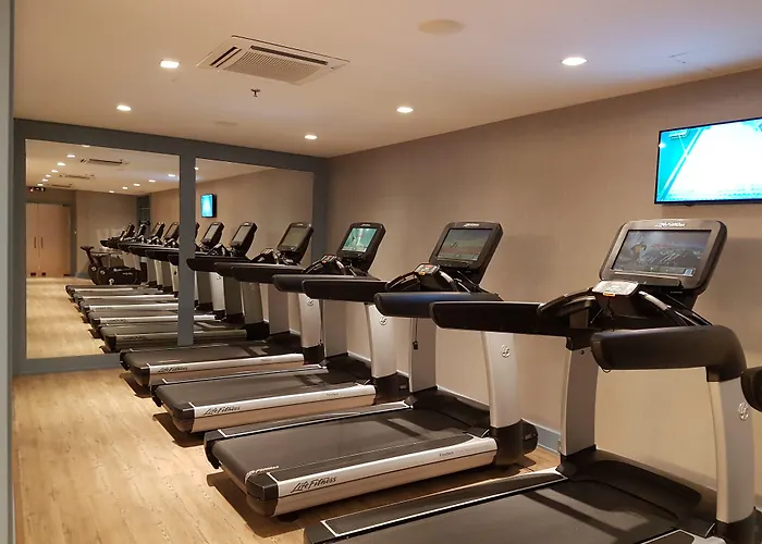 Intercontinental By Ihg Otel 5*