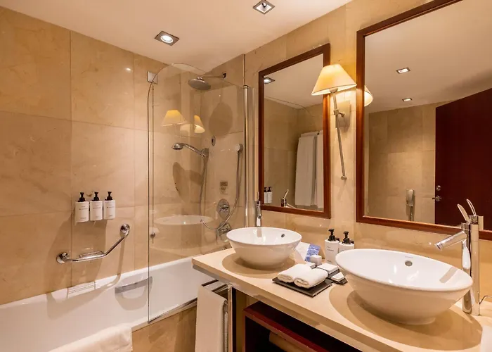 Intercontinental By Ihg Otel