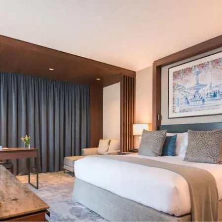 Intercontinental By Ihg Отель 5*