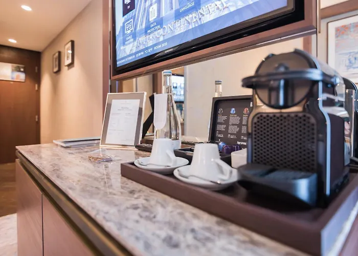 Intercontinental By Ihg מלון