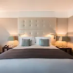 Готель Intercontinental By Ihg