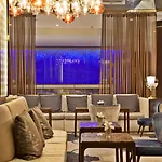 Intercontinental By Ihg Готель