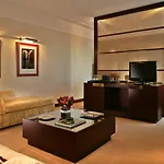Intercontinental By Ihg Готель